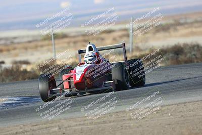 media/Nov-17-2024-CalClub SCCA (Sun) [[5252d9c58e]]/Group 2/Qual (Star Mazda Entrance)/